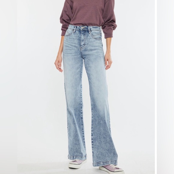 KanCan Denim - KanCan Light Blue Wash Roxana Ultra High Rise 90's Flare Jeans 24